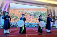 Giao lưu văn nghệ nhân dịp lễ ký kết thỏa thuận hợp tác liên kết hiệp hội doanh nghiệp 6 tỉnh Trung du, miền núi phía Bắc