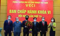 Ông Phạm Tấn Công thay ông Vũ Tiến Lộc làm Chủ tịch VCCI